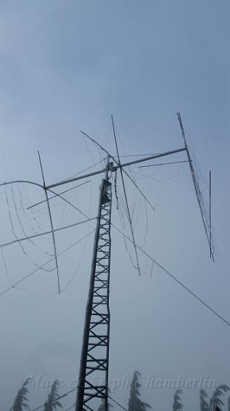 20161210_091737.jpg - Marc's poor antenna!!! It did not survive it's first wind and ice storm! 3 element rods broke!